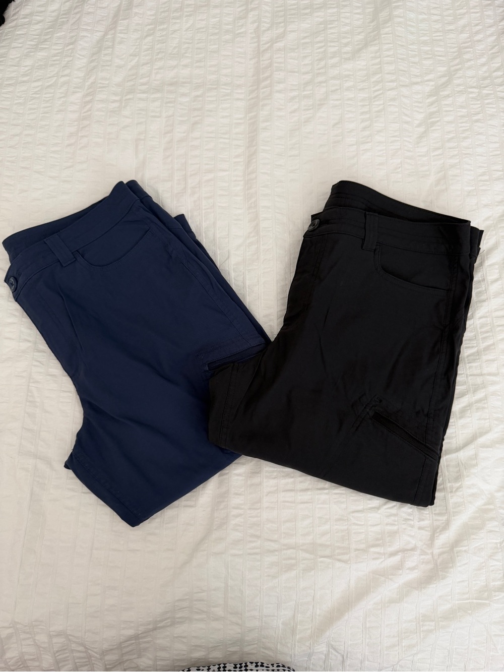 Set / 2 - Eddie Bauer Women's Navy and Black Capris